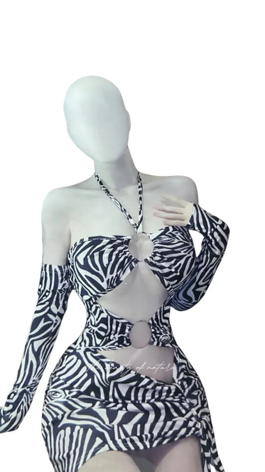 Scarlet Royale - Rahma Essentials