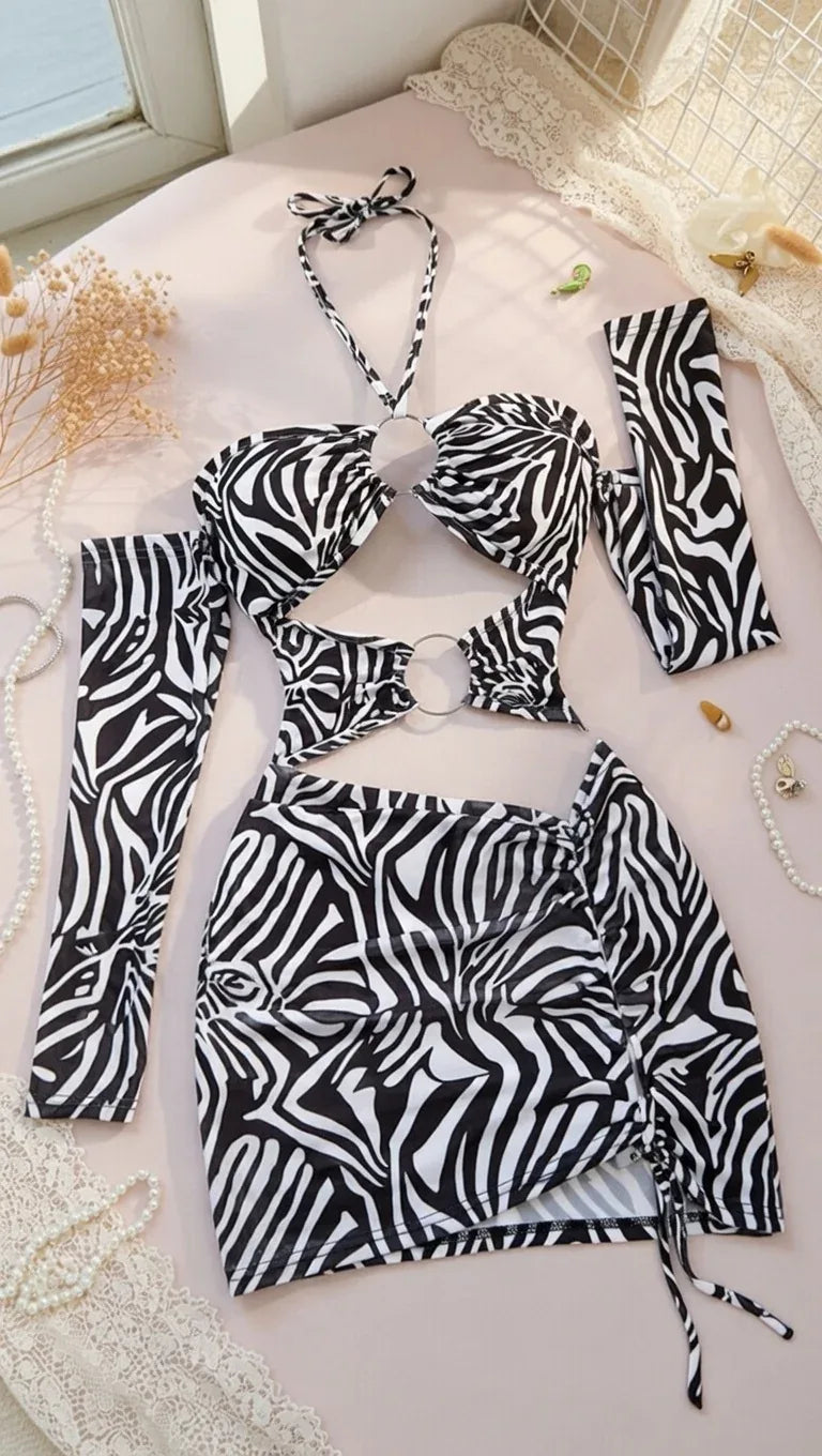 Scarlet Royale - Rahma Essentials