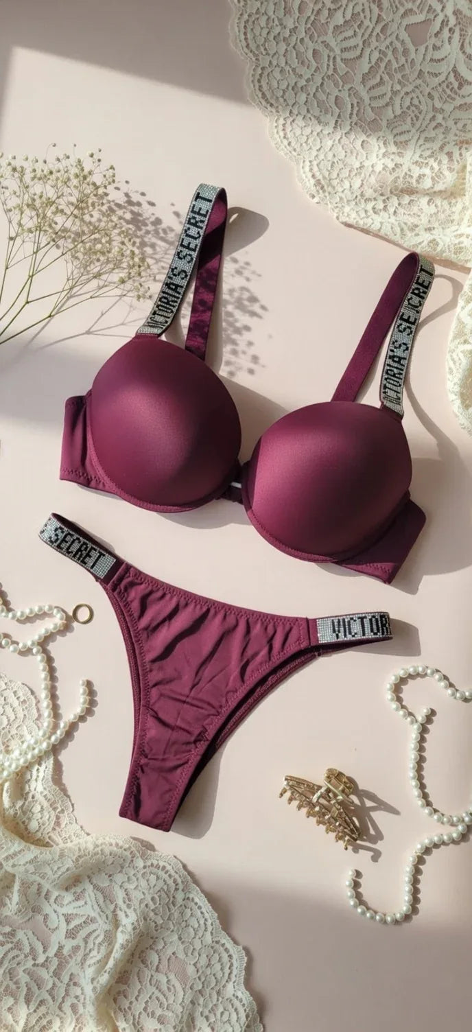 Victoria Secret - Rahma Essentials